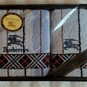 Burberry Blue and White Towel Set with Plaid Accents